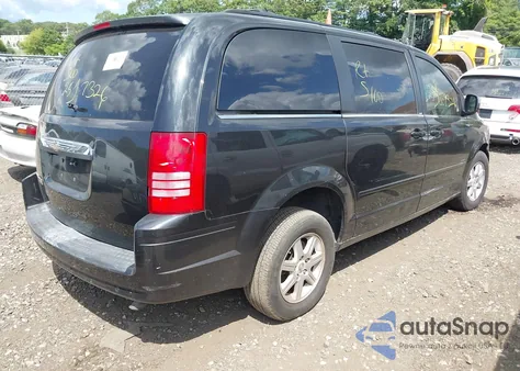 2008 Chrysler Town & Country Touring z USA, uszkodzony, nr VIN 2A8HR54P48R792421